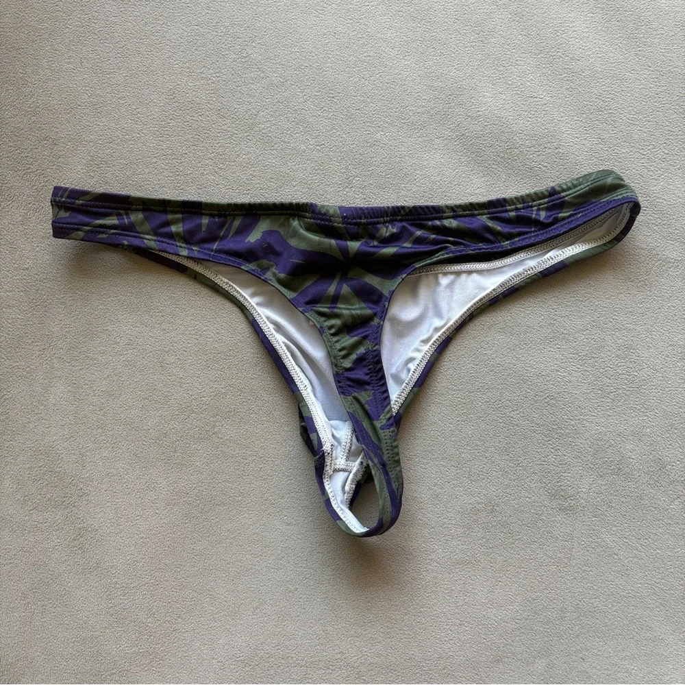 Clever Blue/Green Men’s Thong - Picture 6 of 9